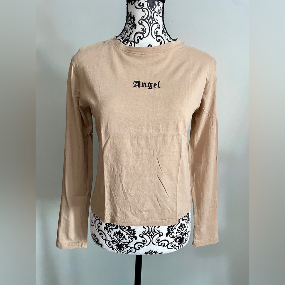Adika Angel Embroidered Tan Long Sleeve Shirt Women’s Sz Small Soft Stretchy Y2K